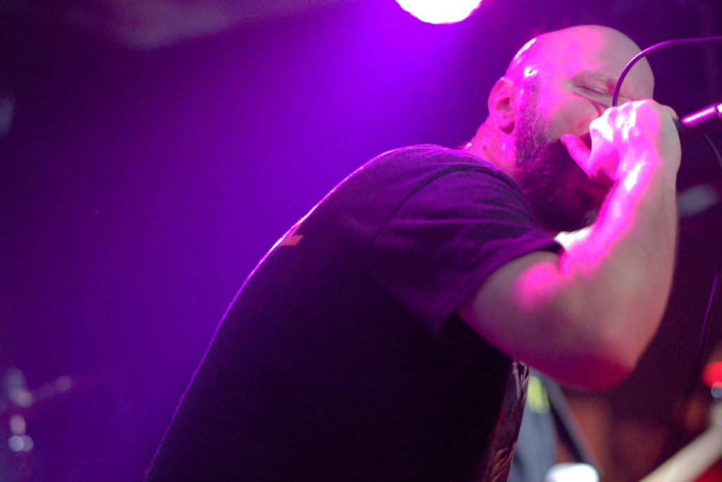 Band, Konzertfotografie, Mann mit Miktofon, Konzert, Musik, Projekt